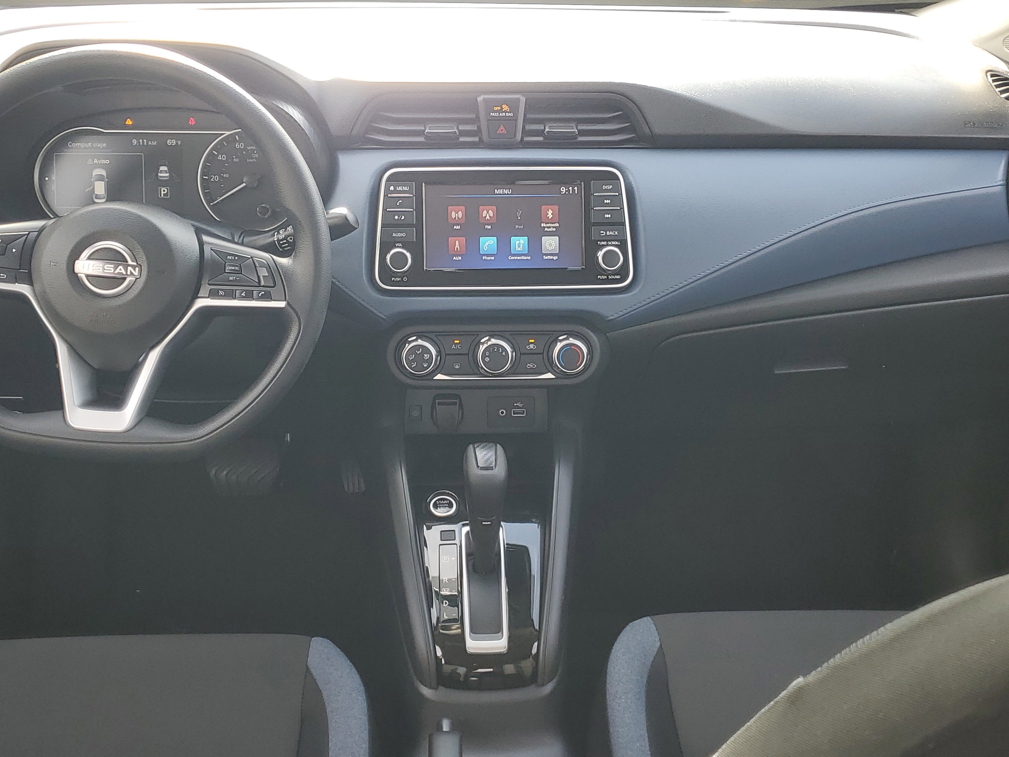 2025 Nissan Versa SV