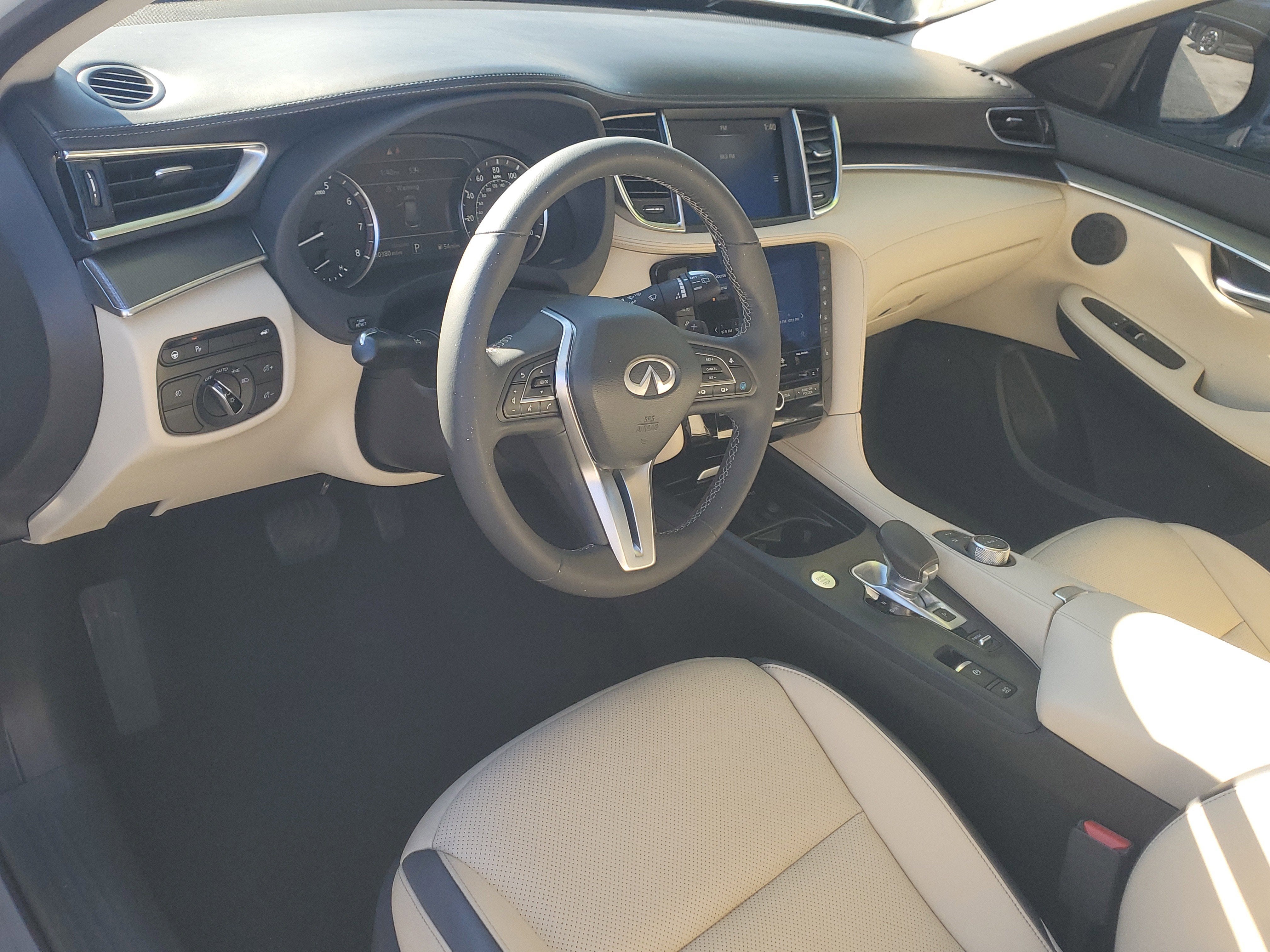 2022 INFINITI QX50 LUXE