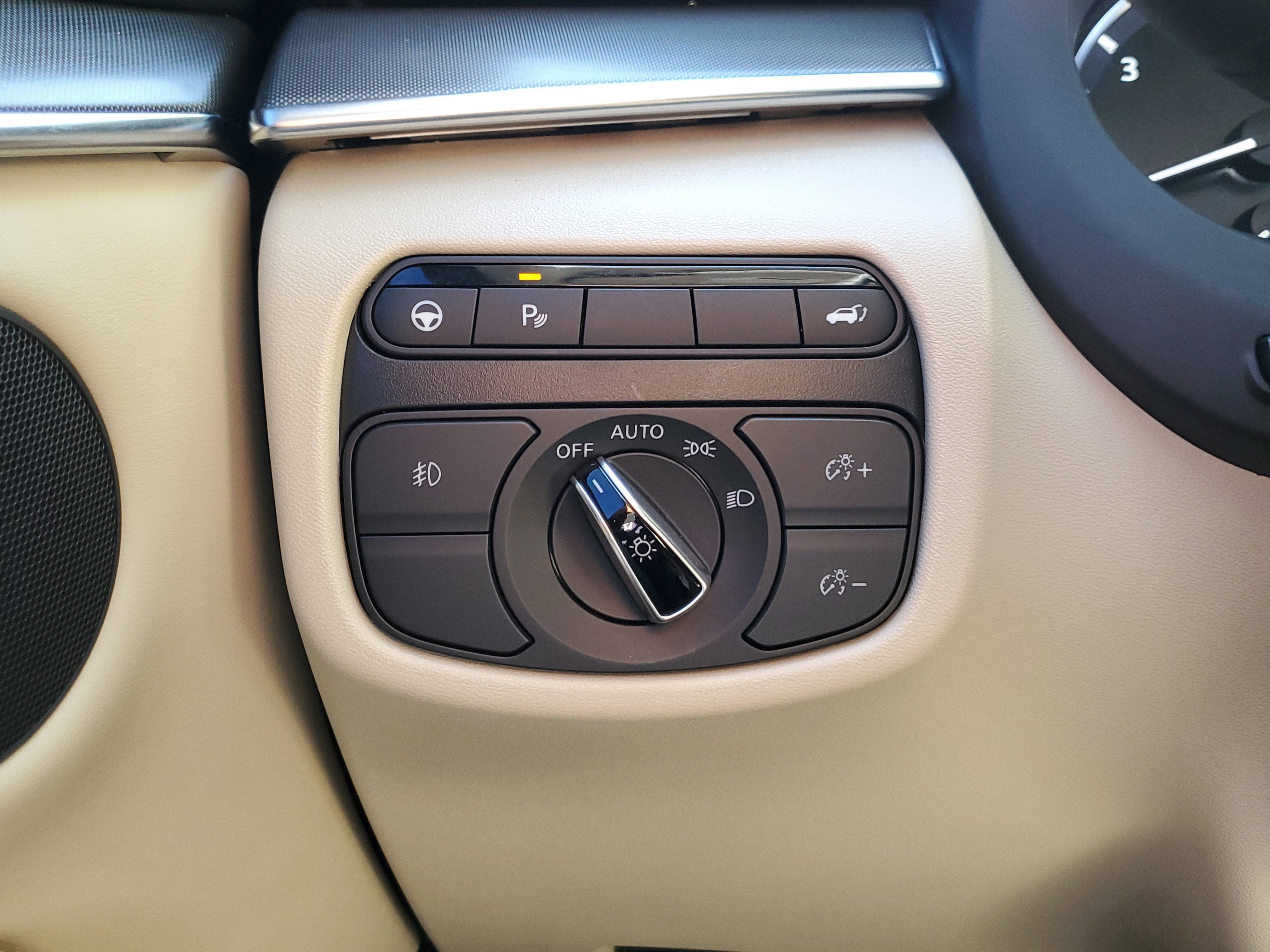 2022 INFINITI QX50 LUXE