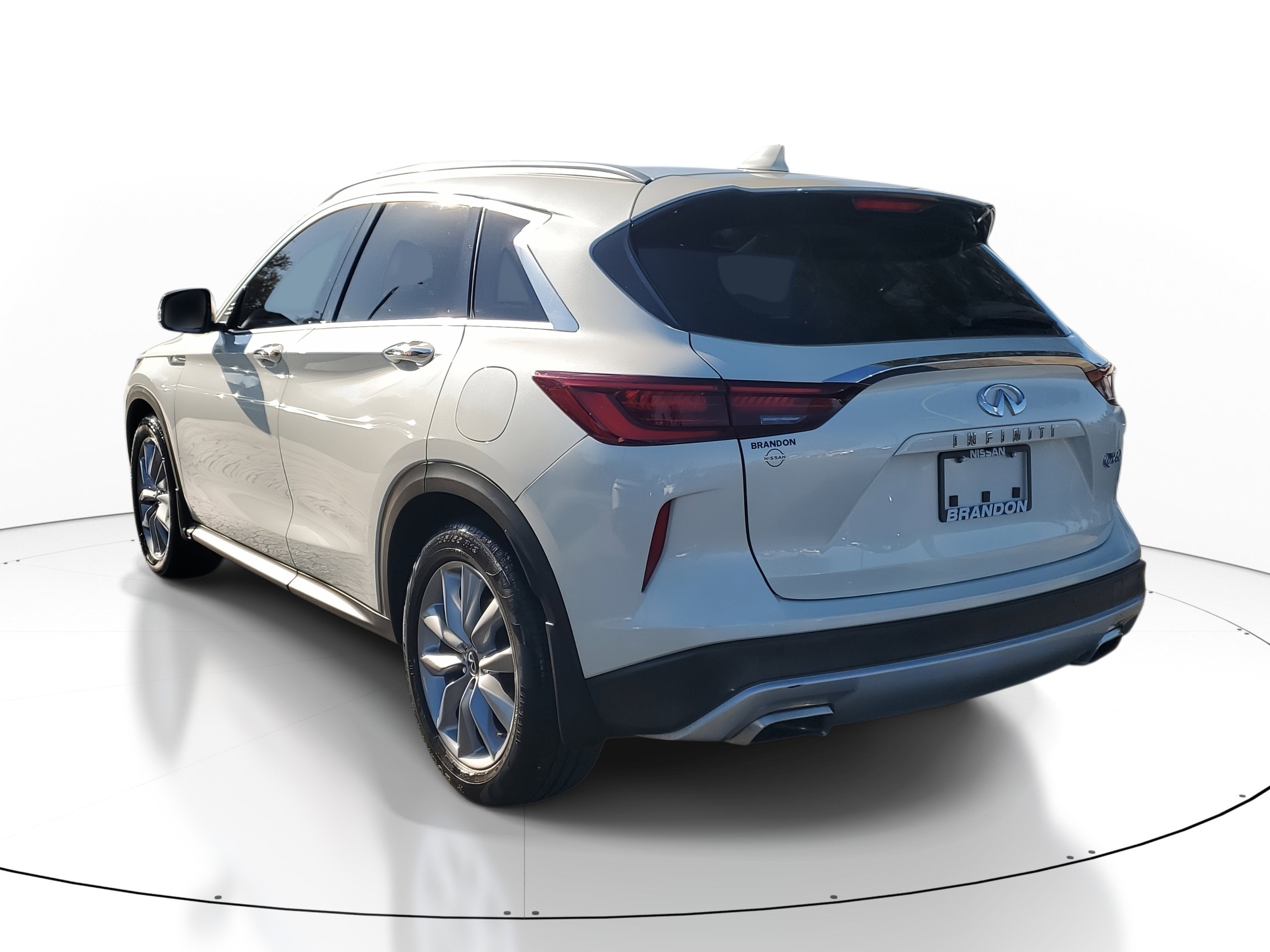 2022 INFINITI QX50 LUXE