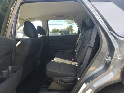 2024 Nissan Pathfinder S