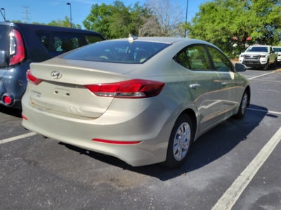 2017 Hyundai Elantra SE