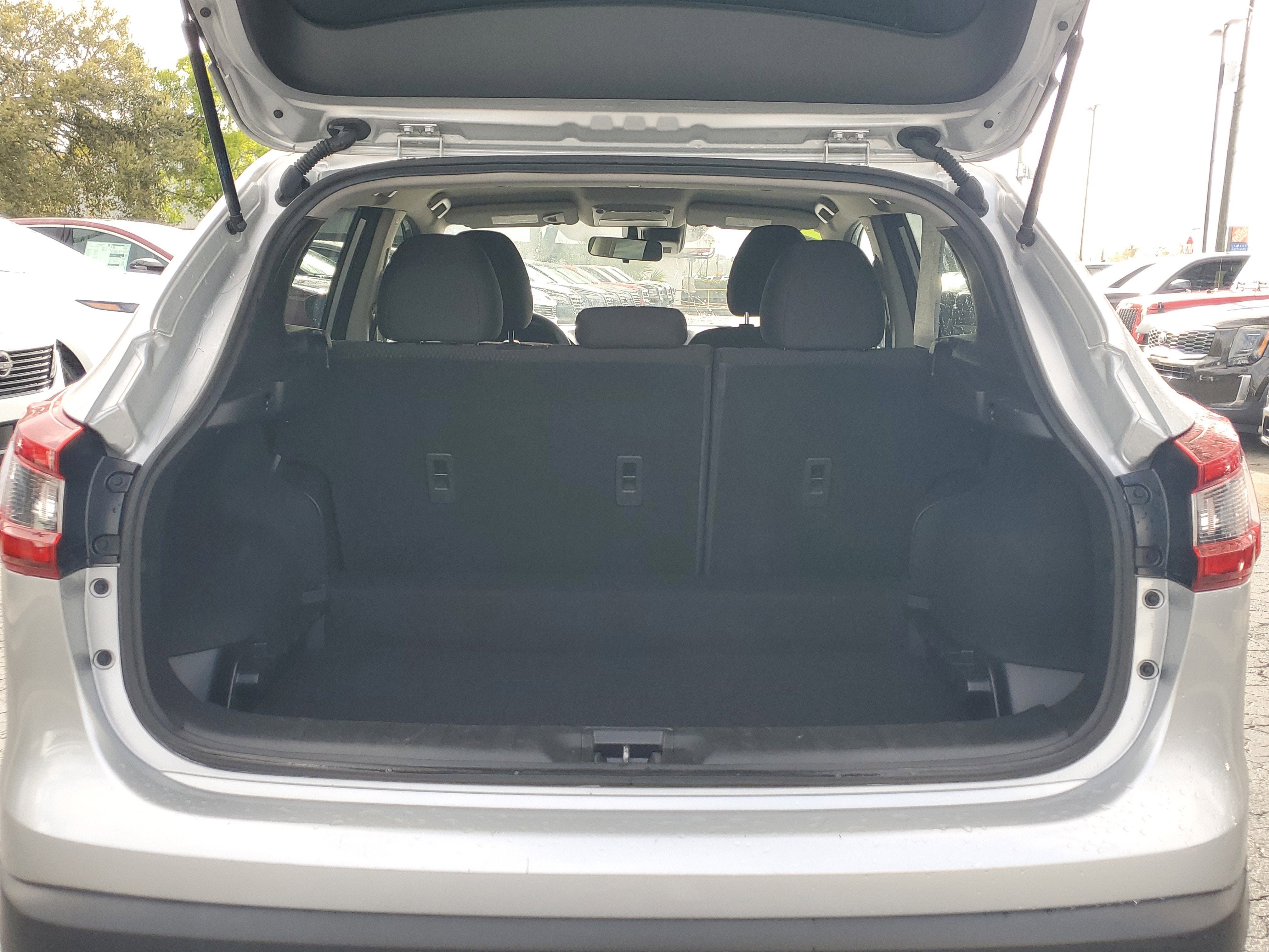 2020 Nissan Rogue Sport S