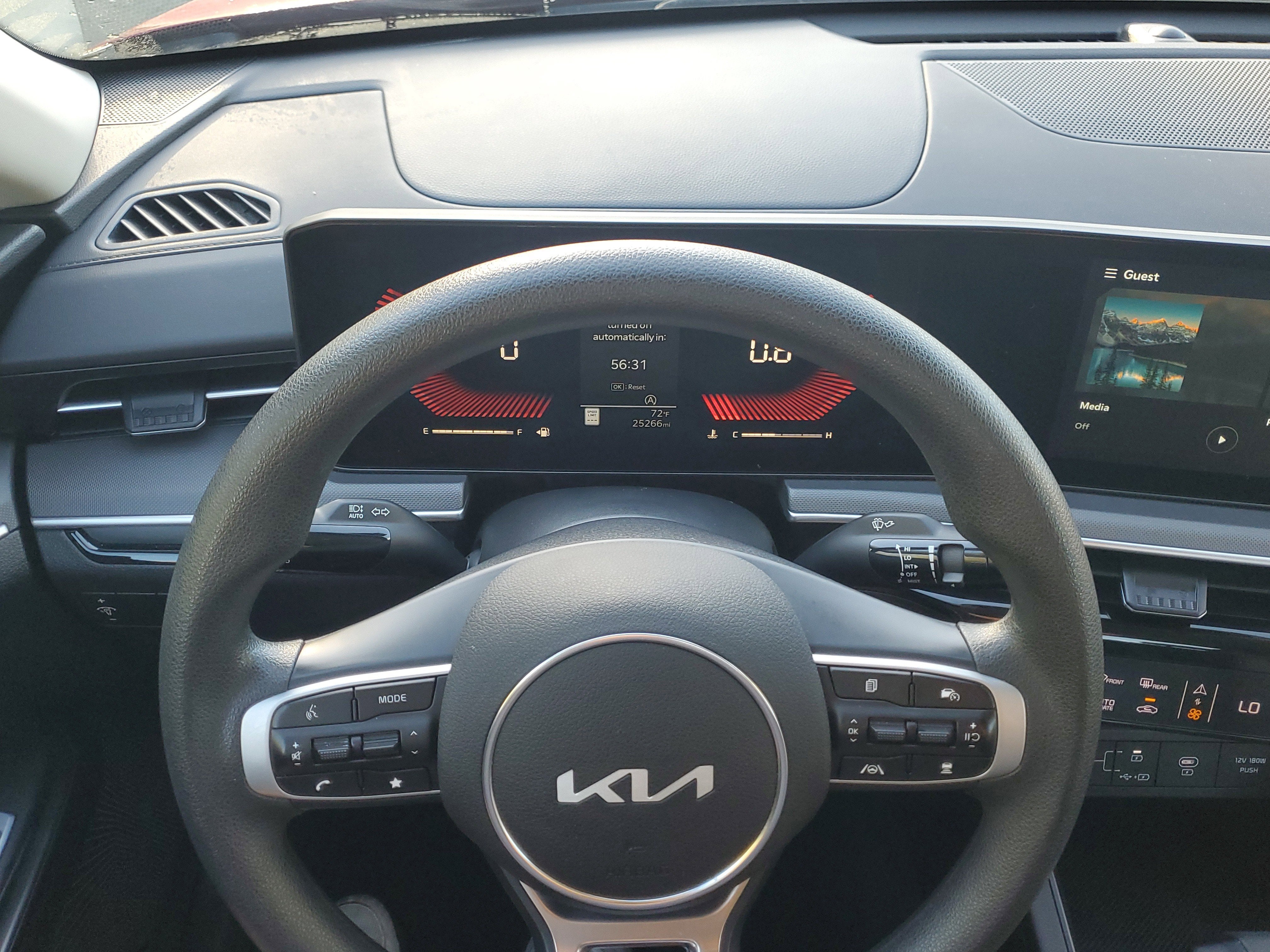 2025 Kia K5 LXS