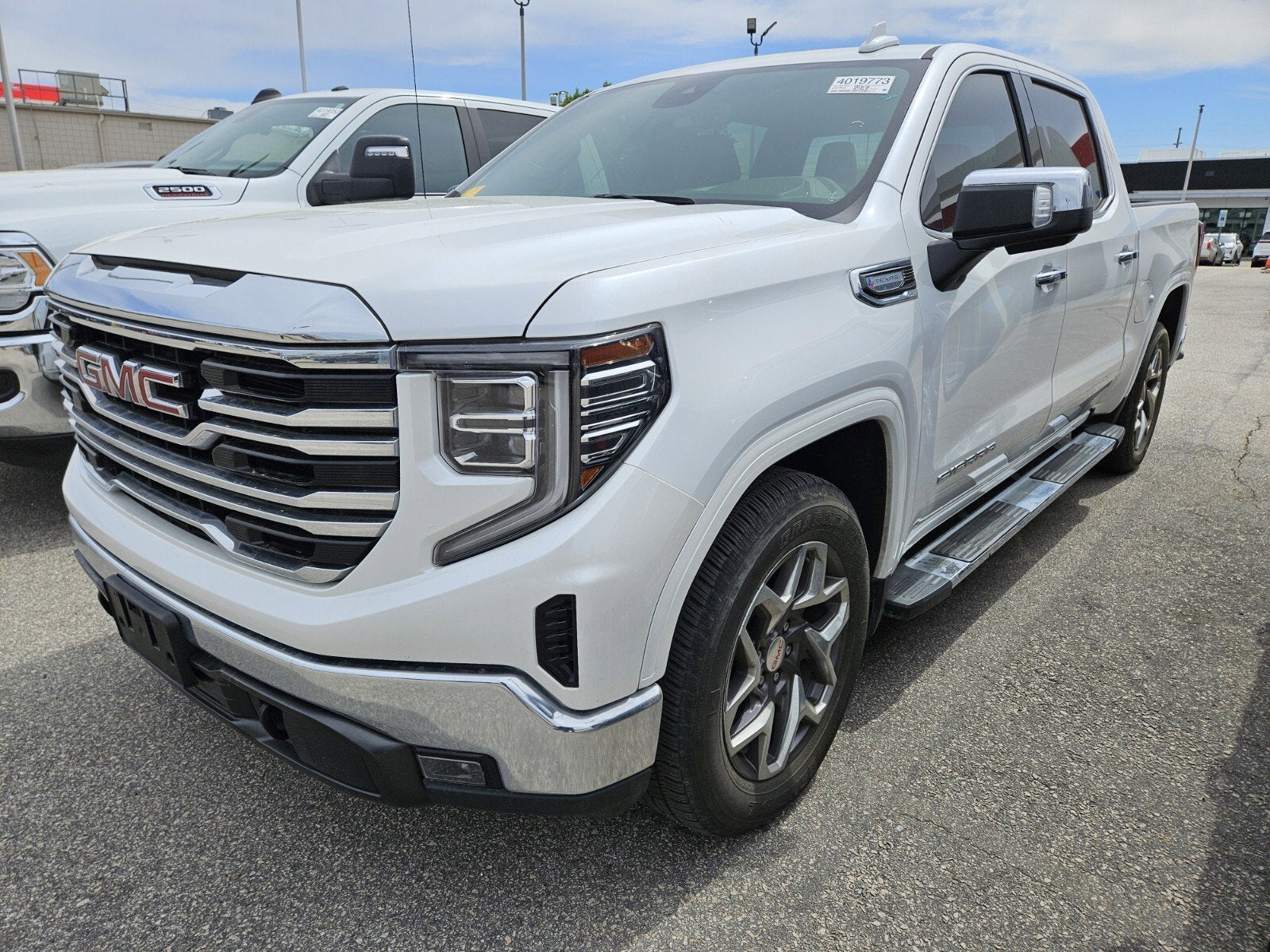 2022 GMC Sierra 1500 SLT