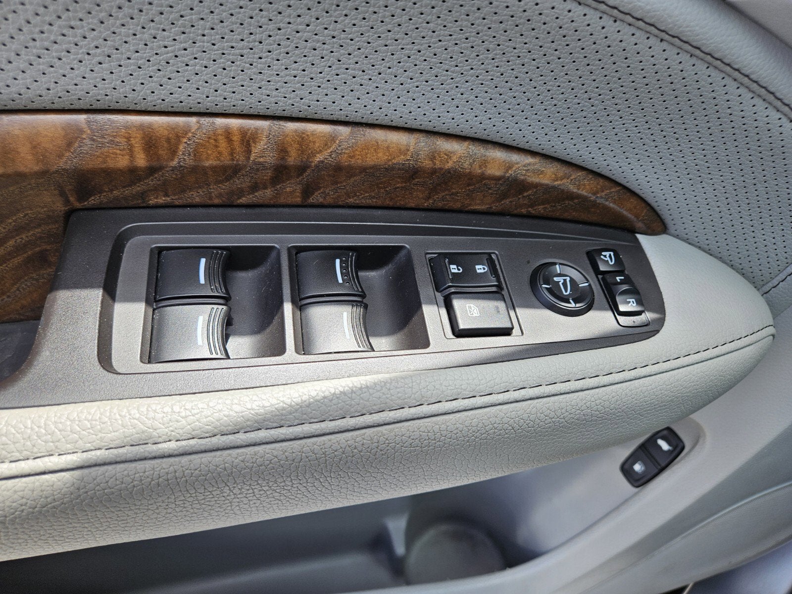 2020 Acura MDX w/Technology Pkg