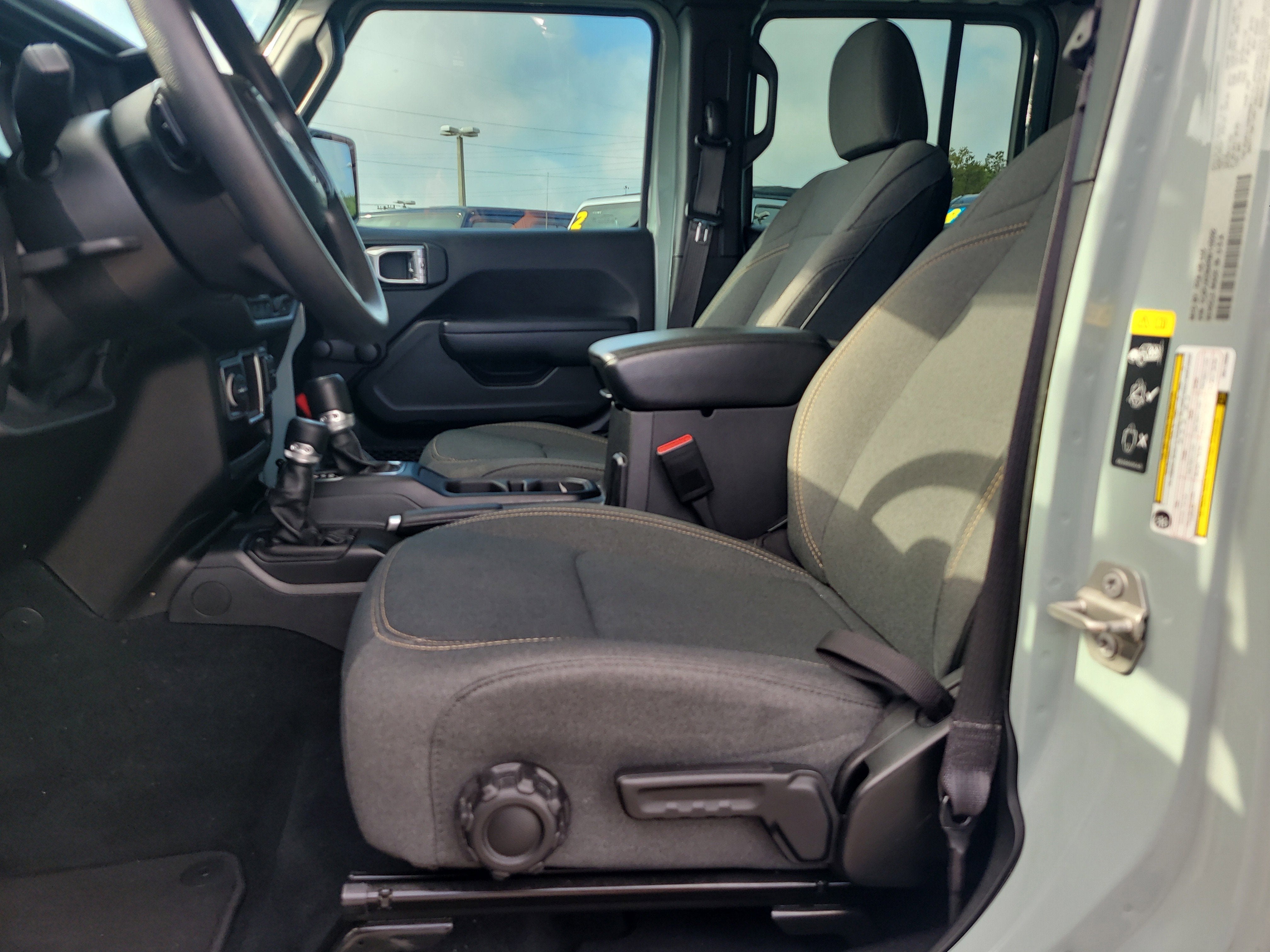 2024 Jeep Wrangler Sport