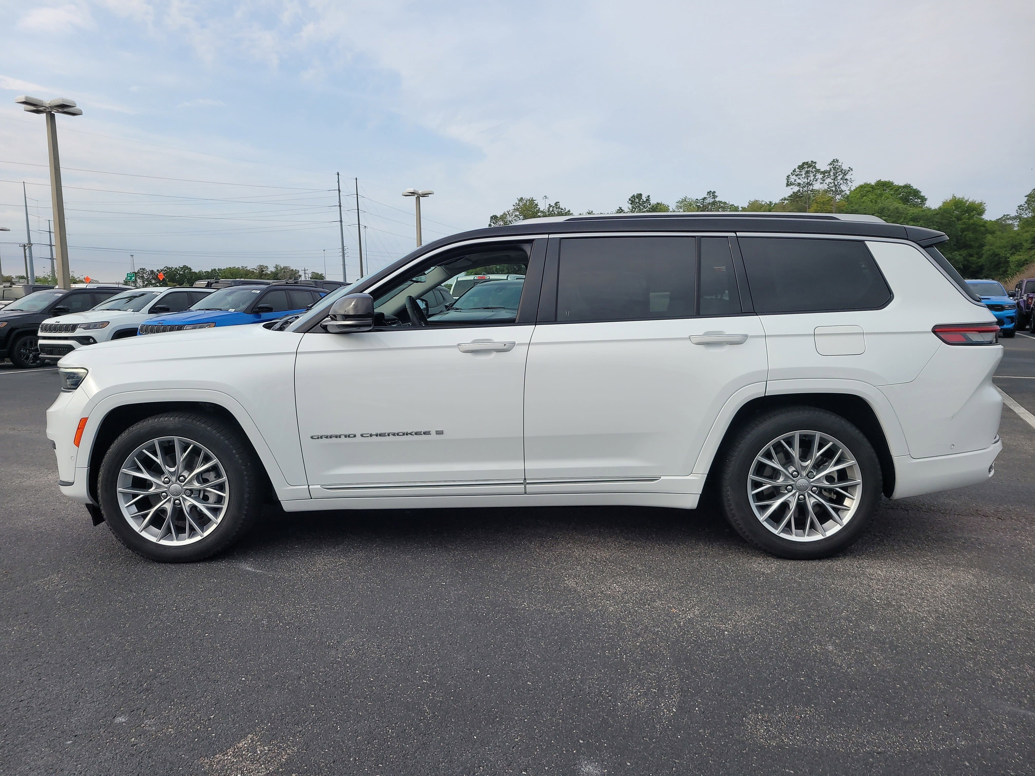 2023 Jeep Grand Cherokee L Summit