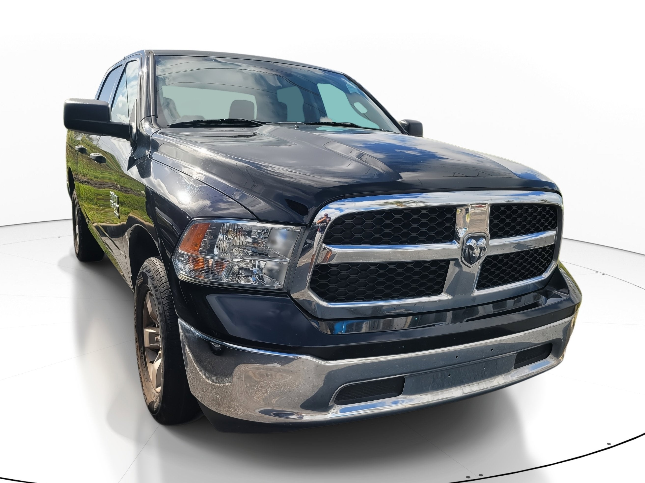 2022 RAM 1500 Classic SLT