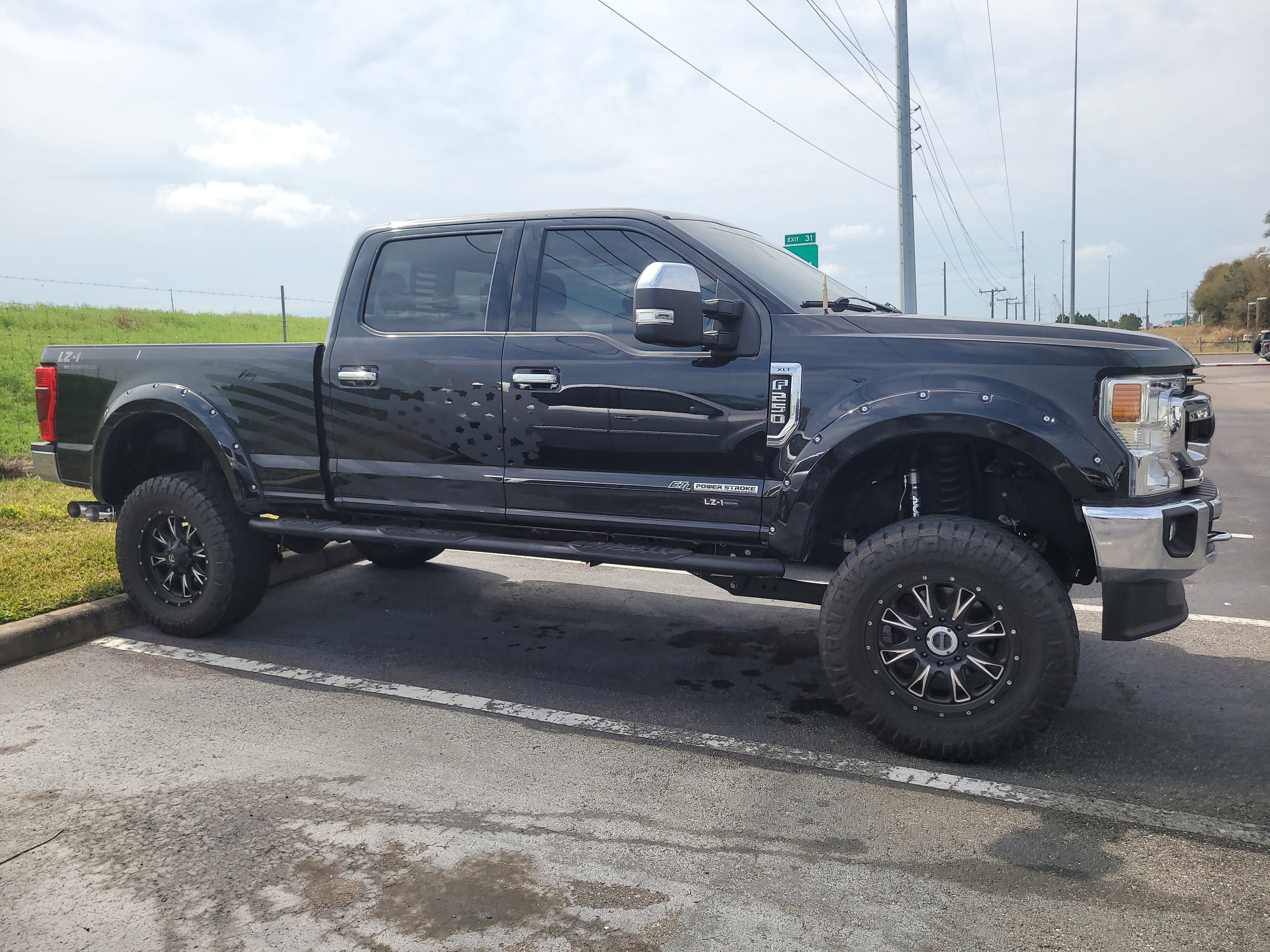 2022 Ford Super Duty F-250 SRW XLT