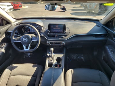 2022 Nissan Altima 2.5 SV