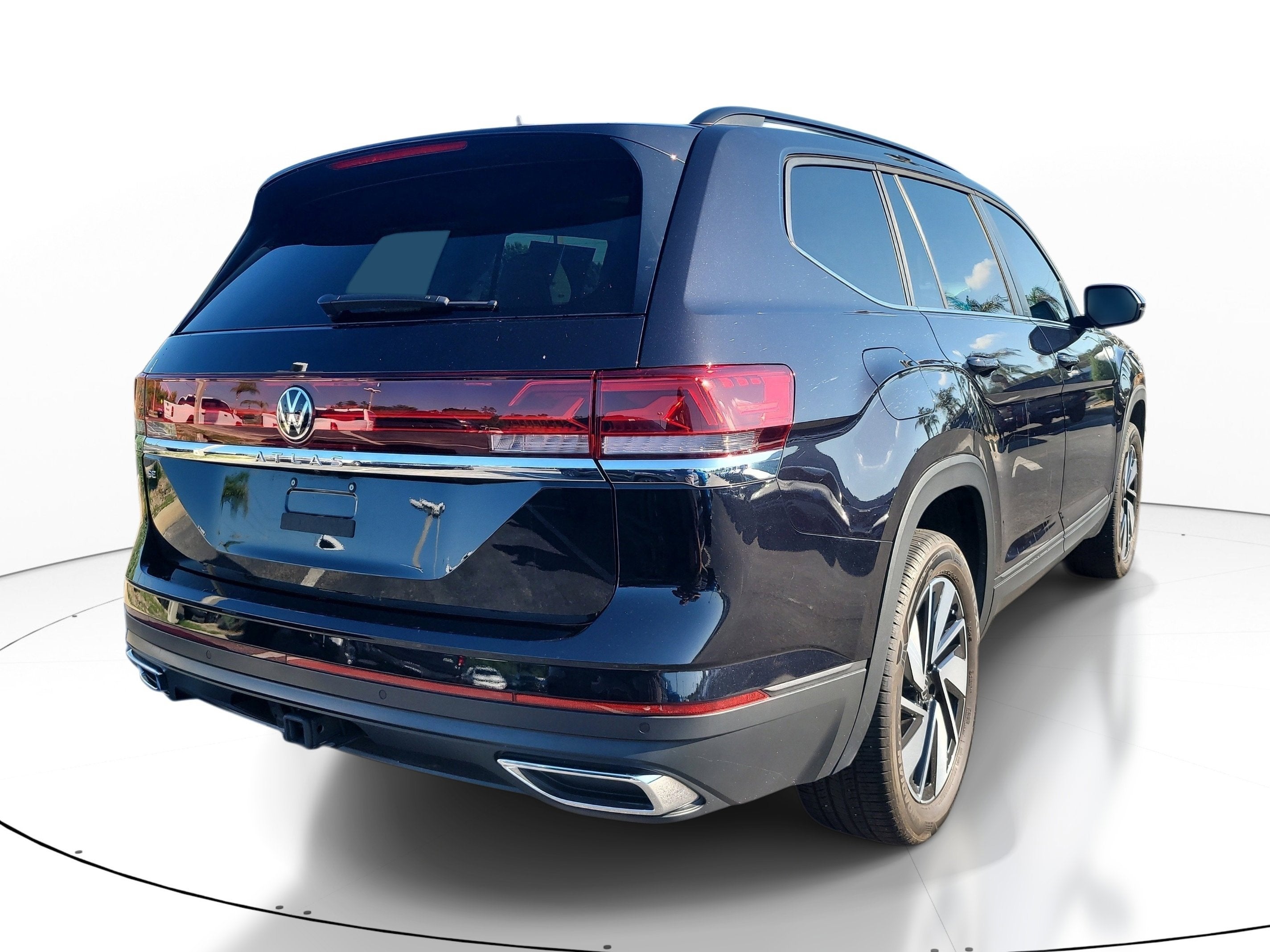 2024 Volkswagen Atlas 2.0T SE with Technology