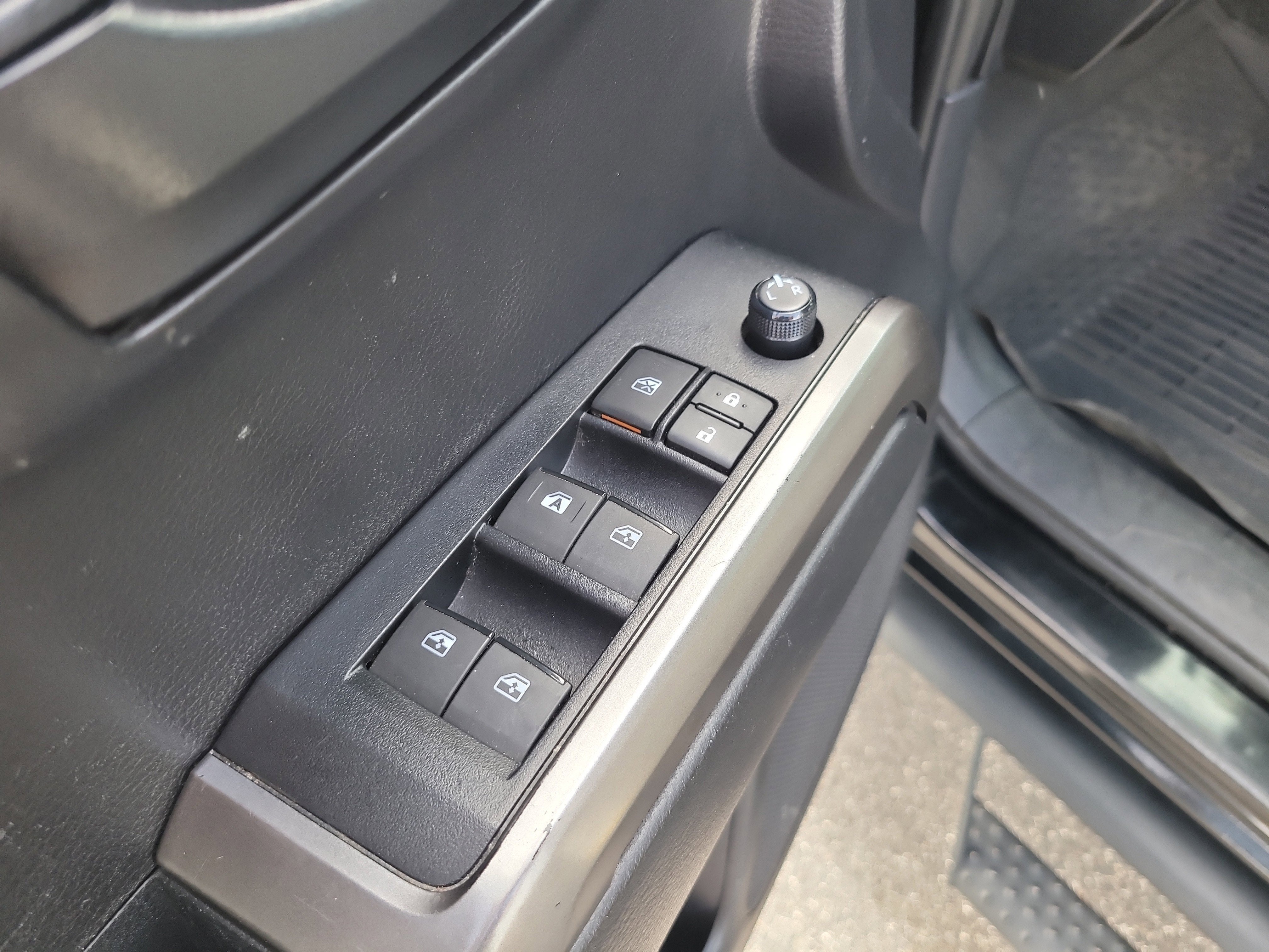 2021 Toyota Tacoma 4WD SR