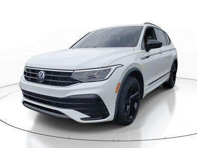 2023 Volkswagen Tiguan SE R-Line Black