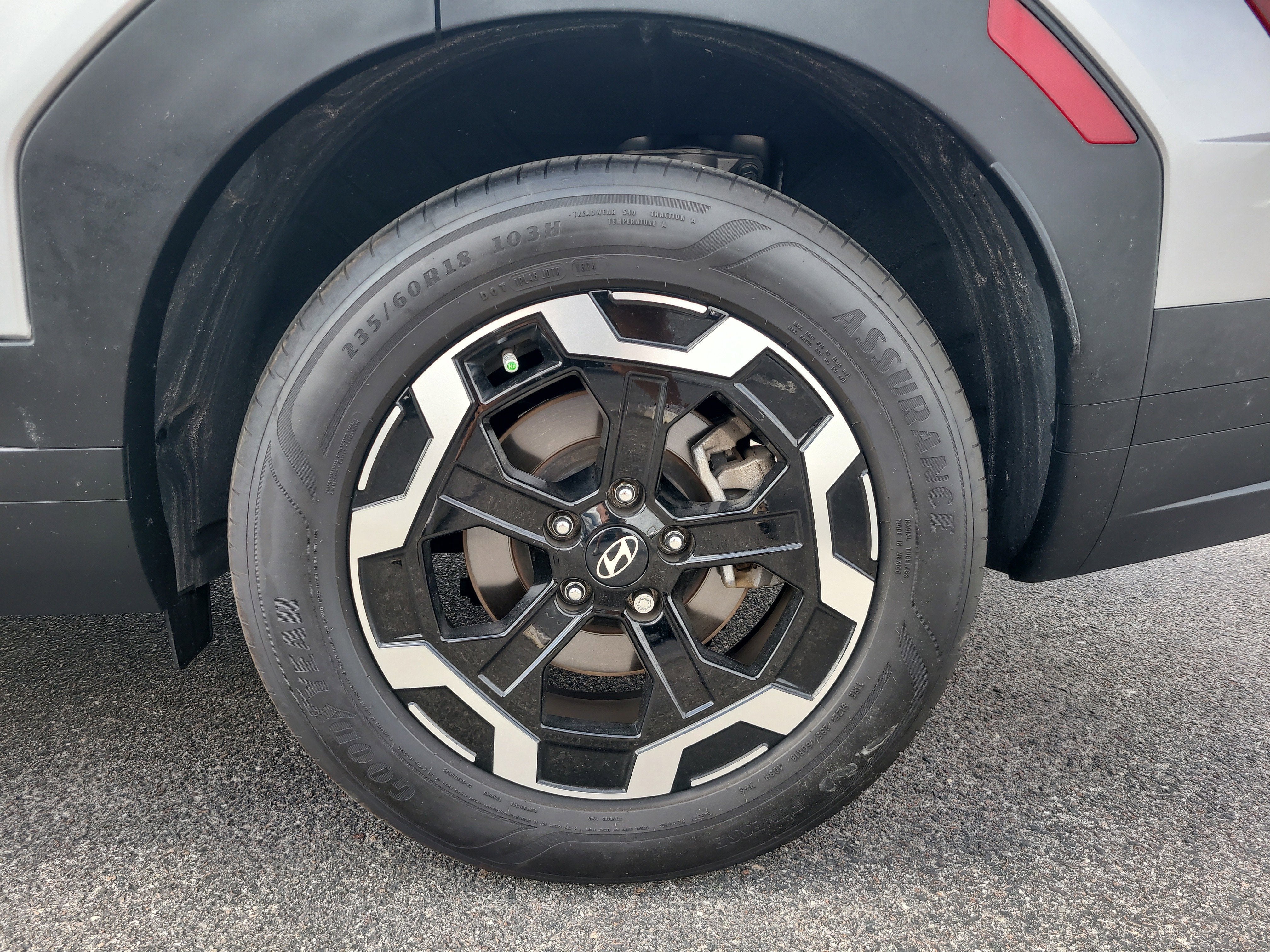 2024 Hyundai Santa Fe SE