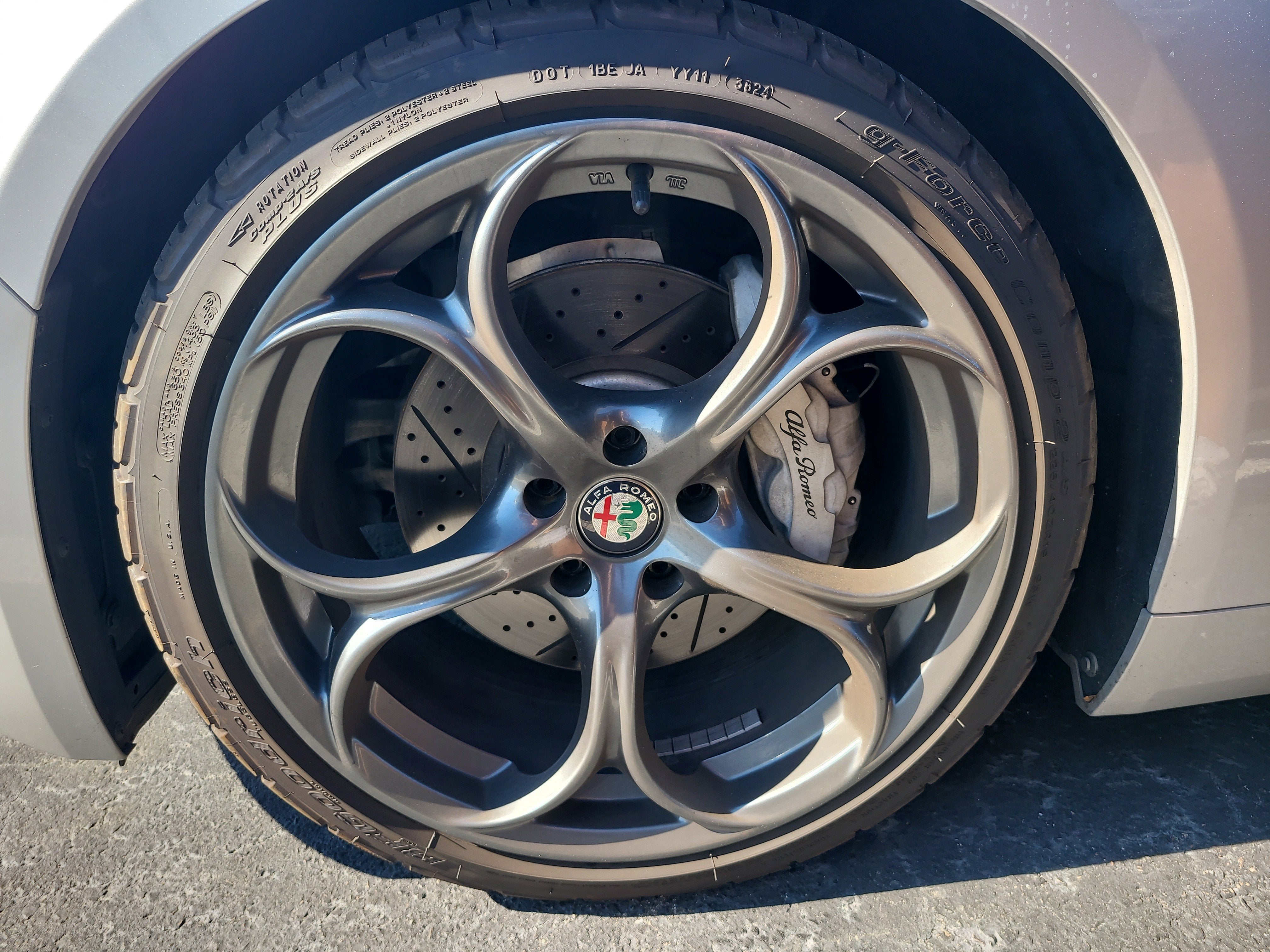 2021 Alfa Romeo Giulia Base