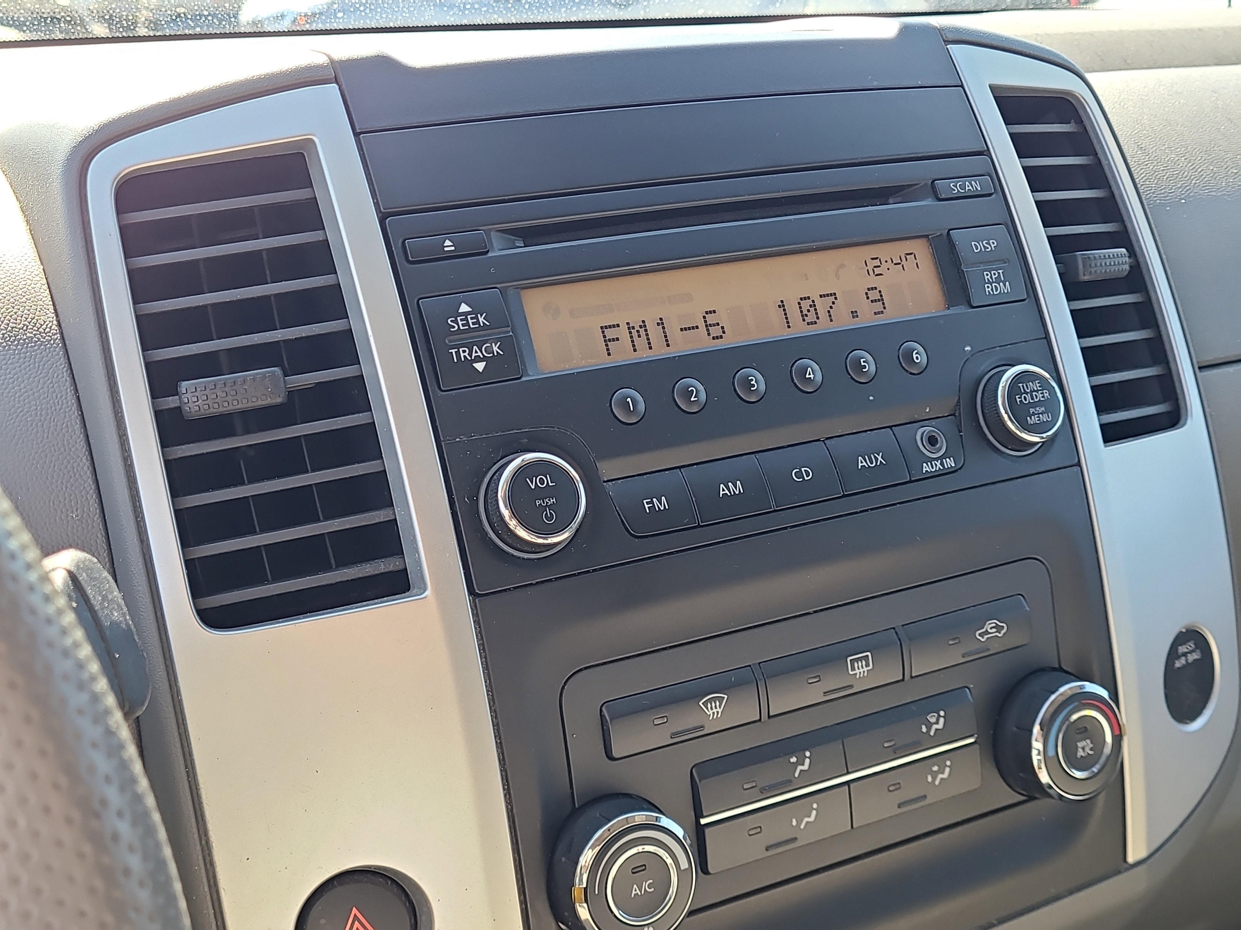 2014 Nissan Frontier S