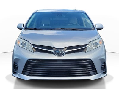 2018 Toyota Sienna LE