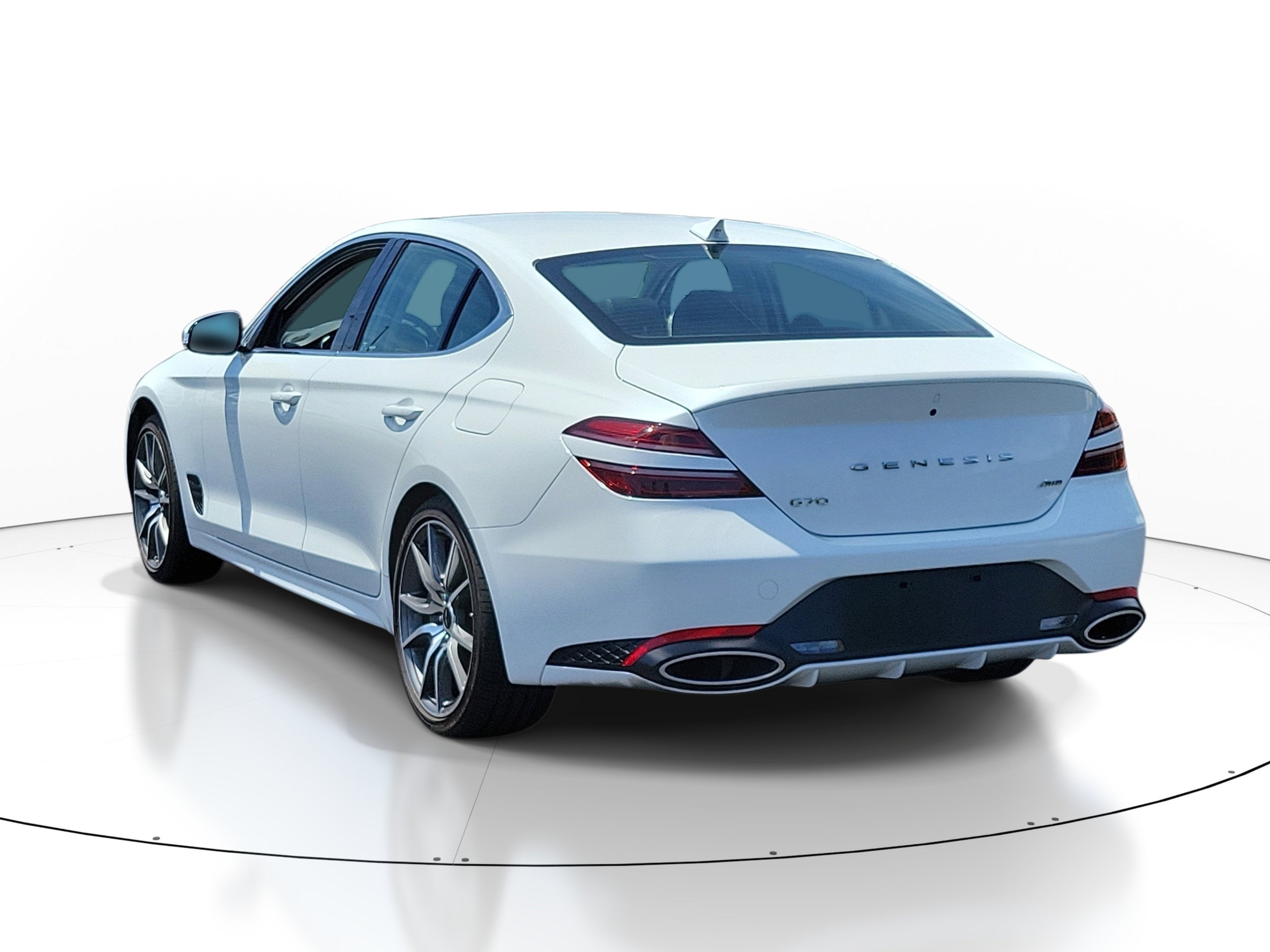 2025 Genesis G70 2.5T