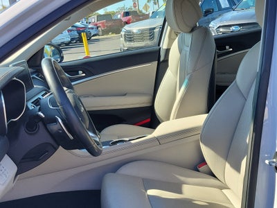 2020 Genesis G70 2.0T