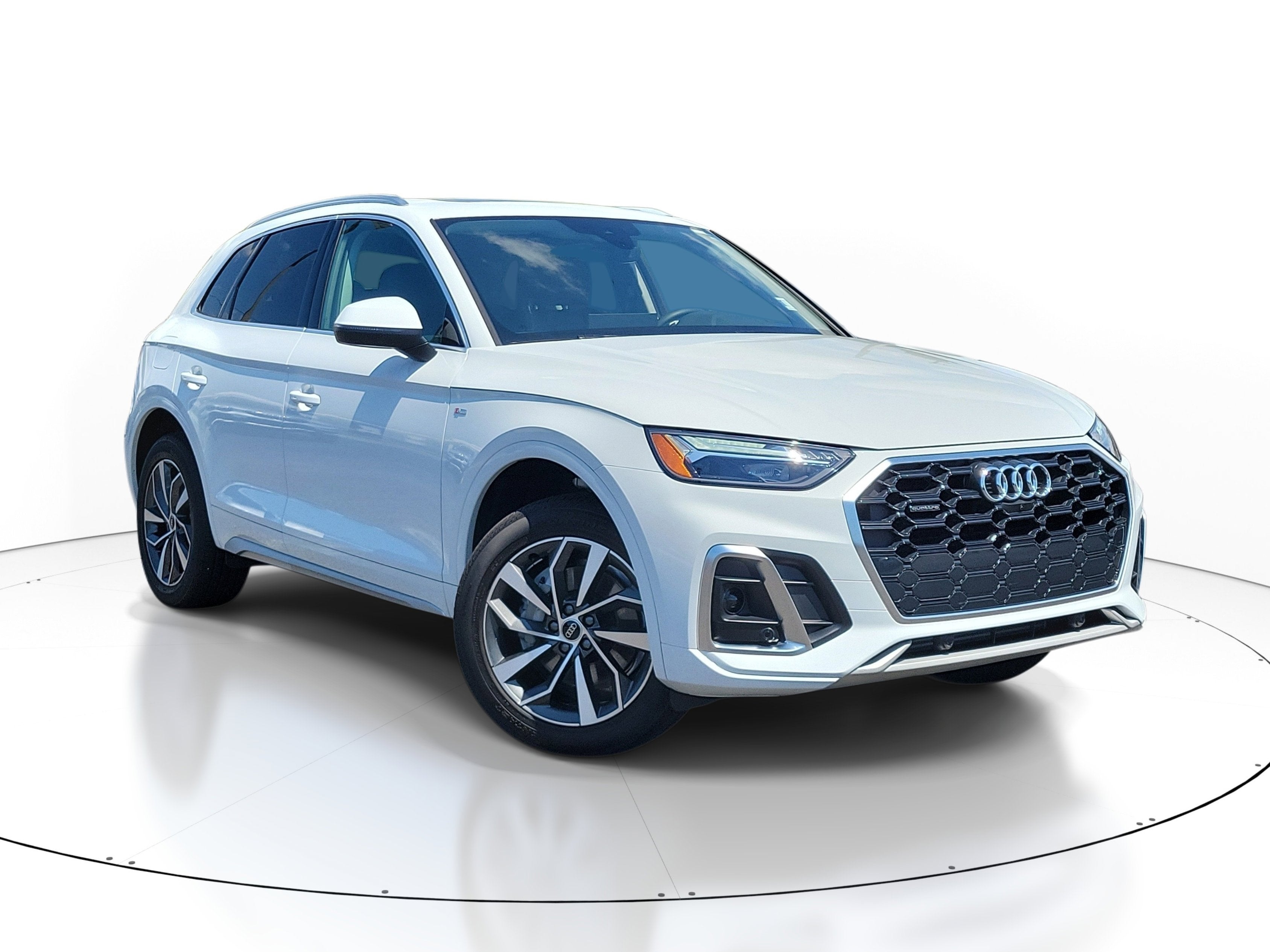 2024 Audi Q5 S line Premium Plus