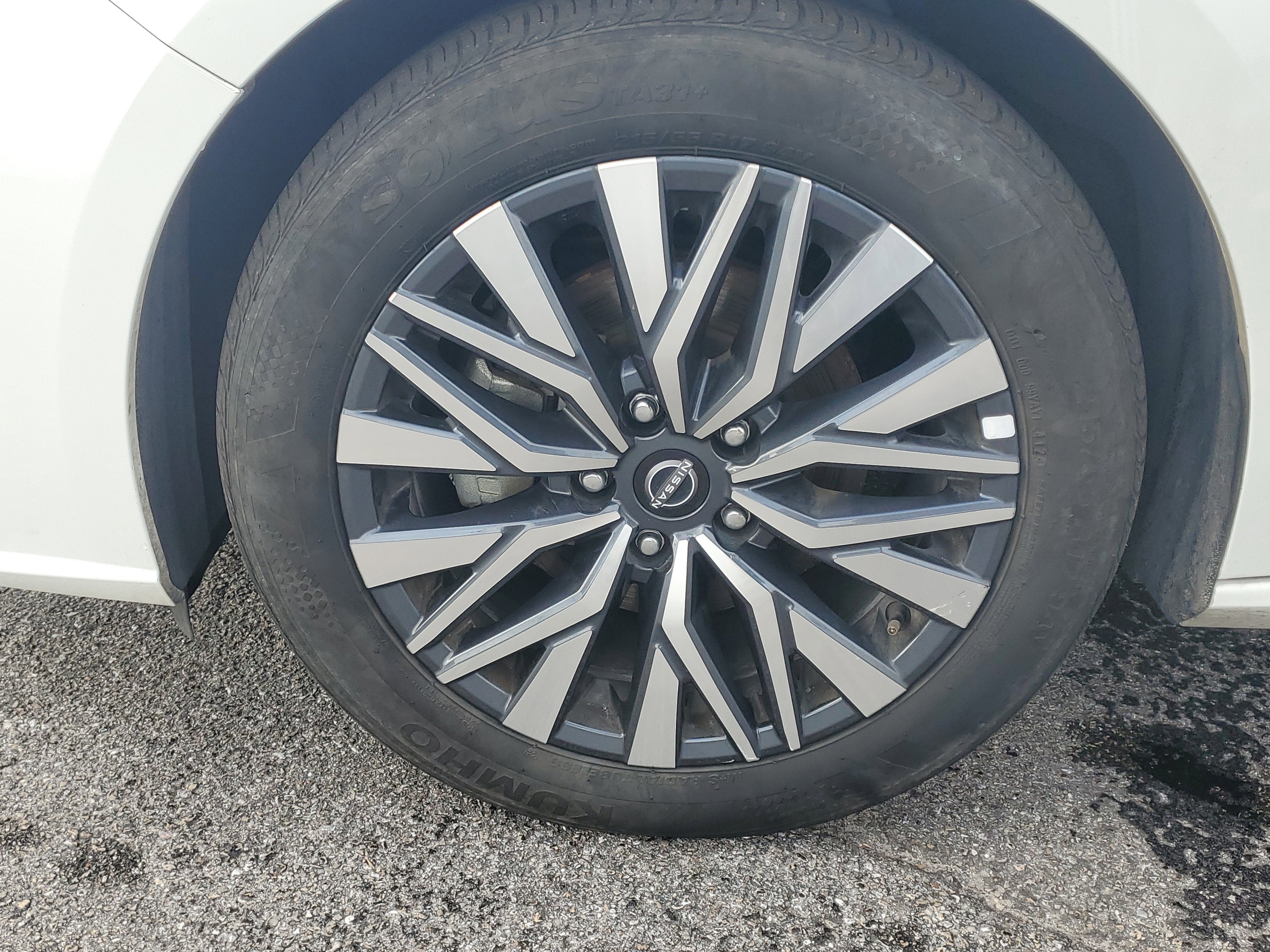 2025 Nissan Altima SV