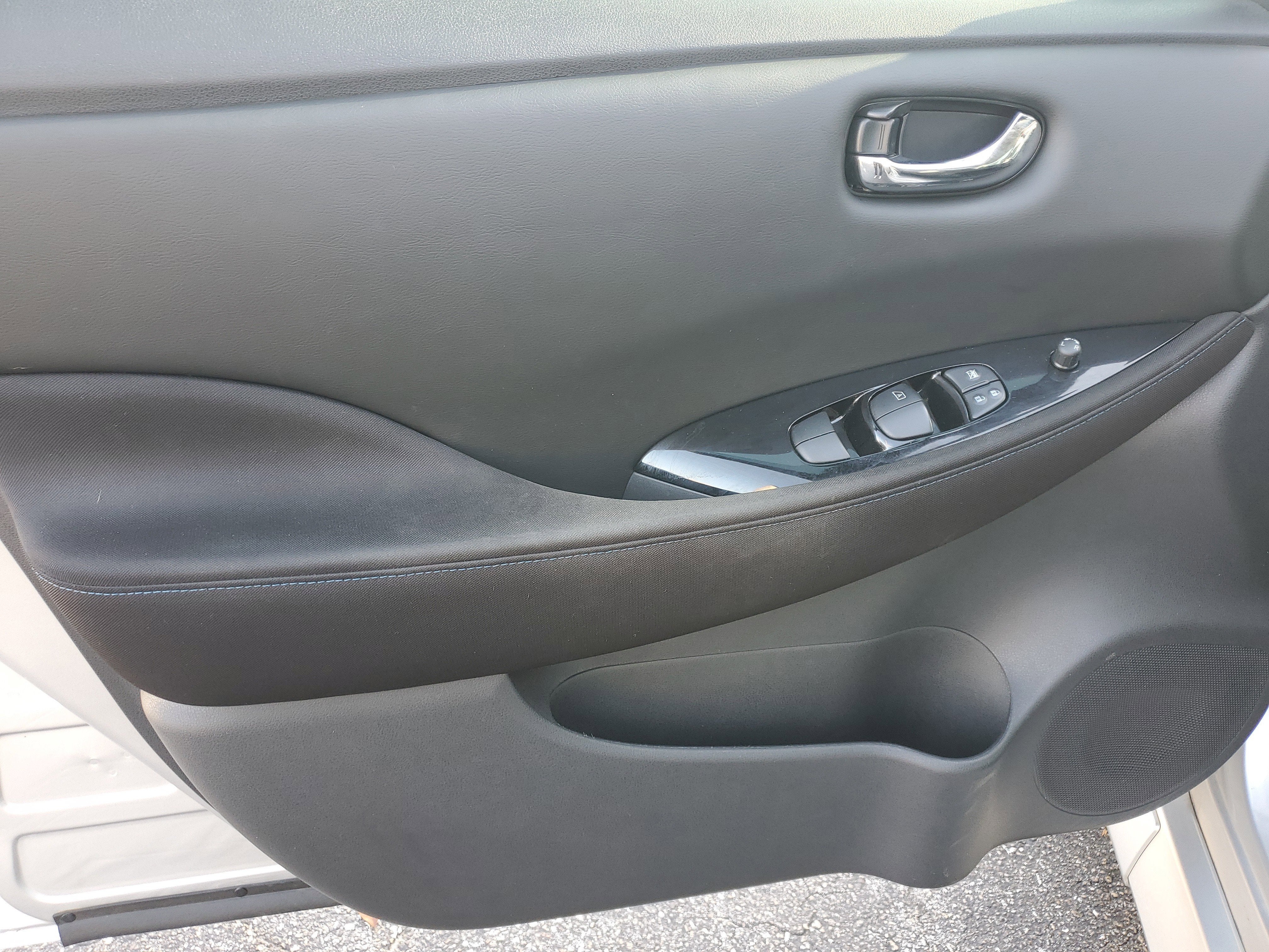 2019 Nissan LEAF SV PLUS