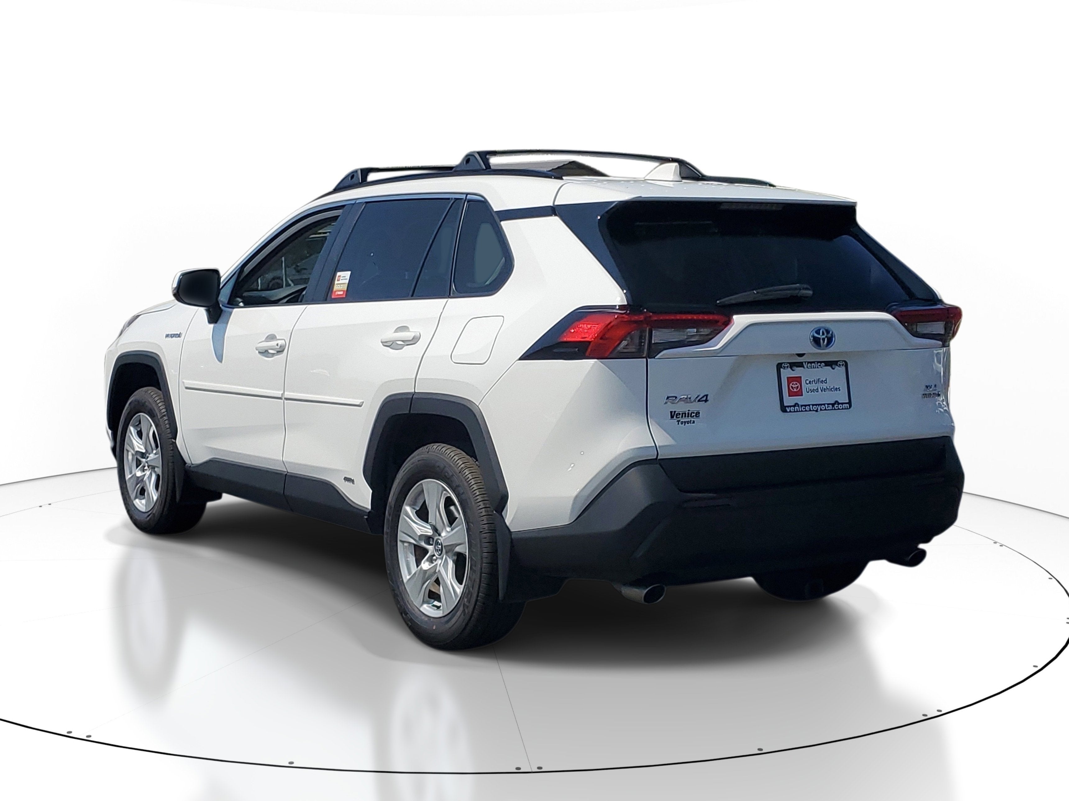 2020 Toyota RAV4 Hybrid XLE