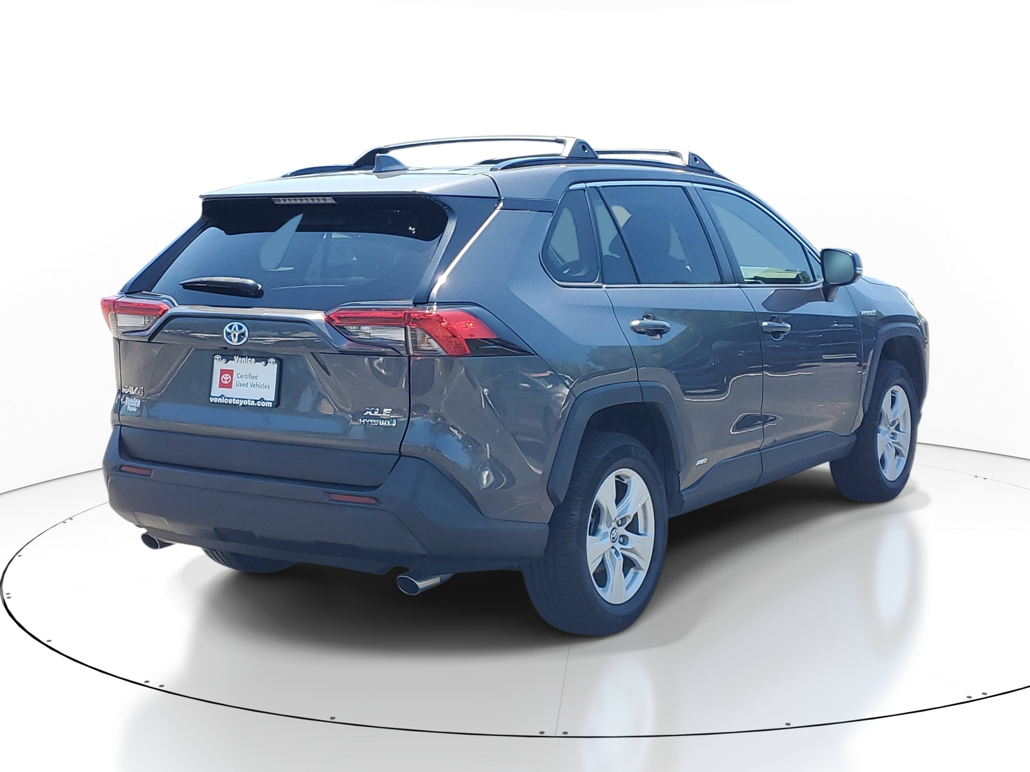 2020 Toyota RAV4 Hybrid XLE
