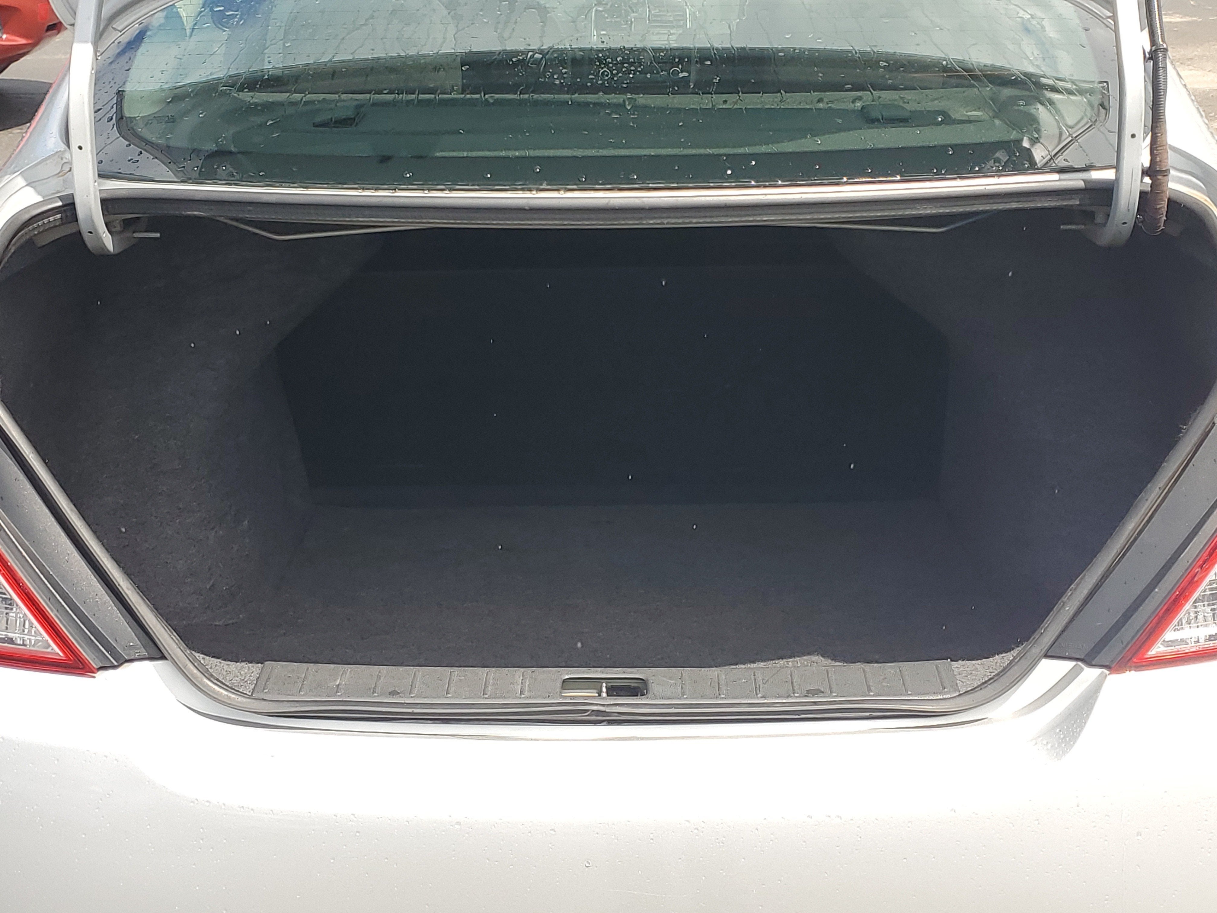 2016 Nissan Versa S Plus