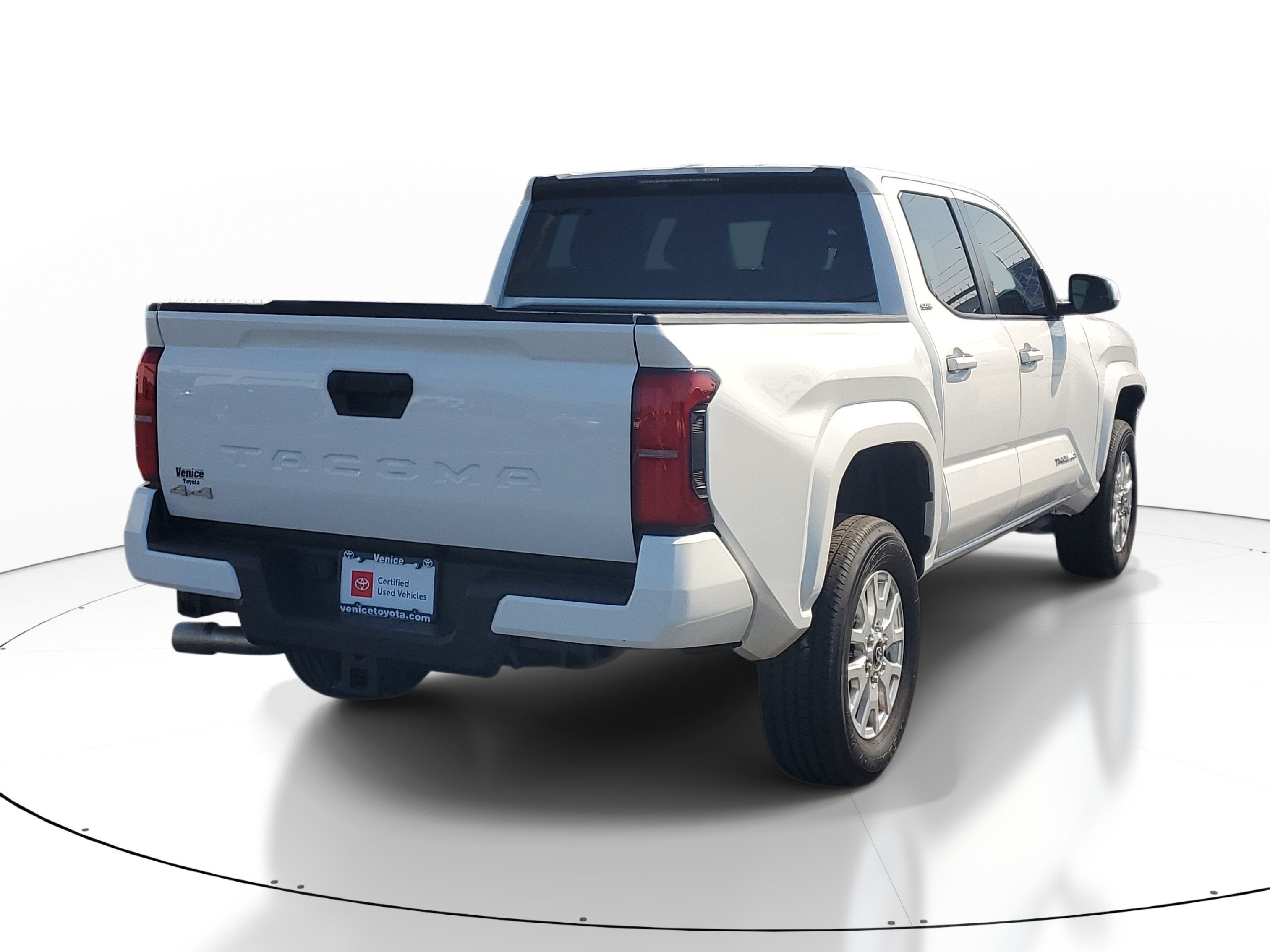 2025 Toyota Tacoma 4WD SR5