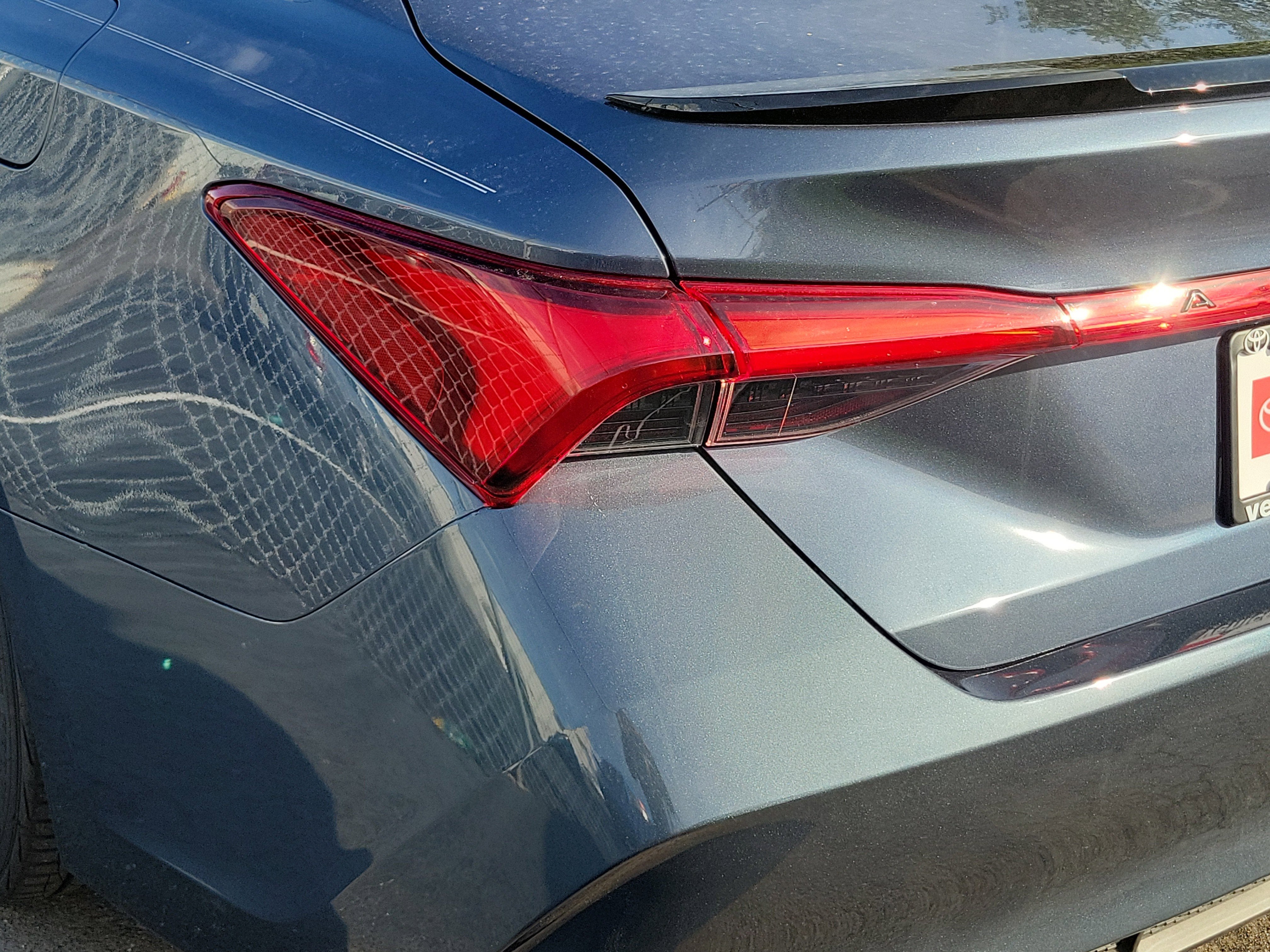2019 Toyota Avalon Hybrid XSE
