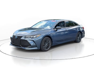 2019 Toyota Avalon Hybrid XSE