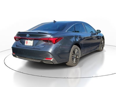 2019 Toyota Avalon Hybrid XSE