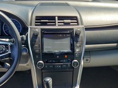 2017 Toyota Camry Hybrid LE