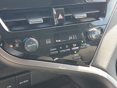 2024 Toyota Camry Hybrid LE