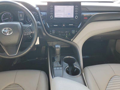 2022 Toyota Camry SE