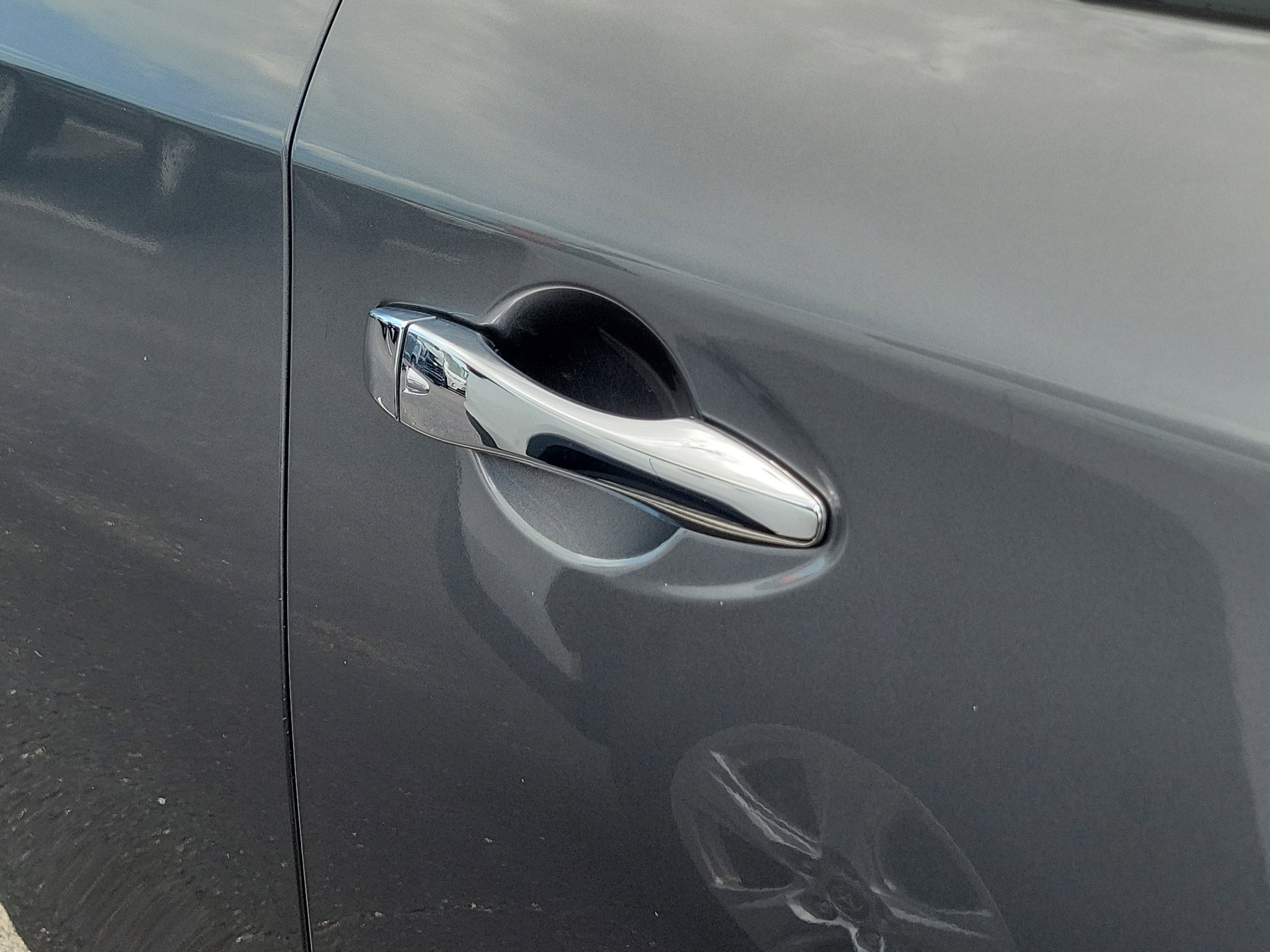 2018 Nissan Pathfinder SV