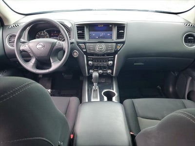 2018 Nissan Pathfinder SV