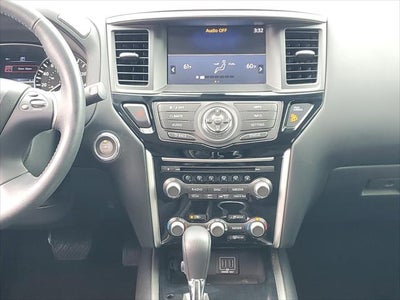 2018 Nissan Pathfinder SV