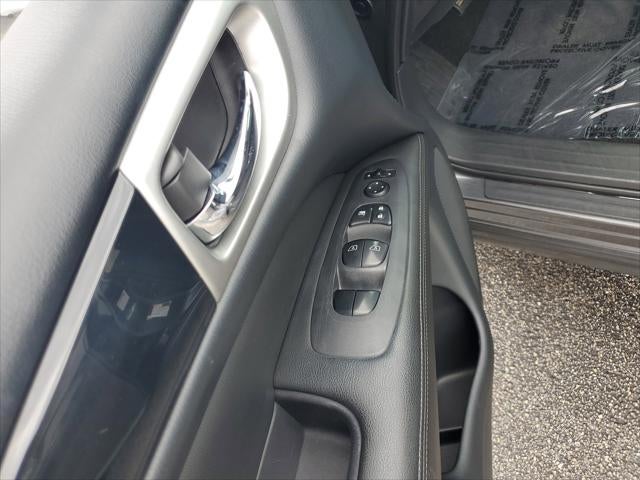 2018 Nissan Pathfinder SV