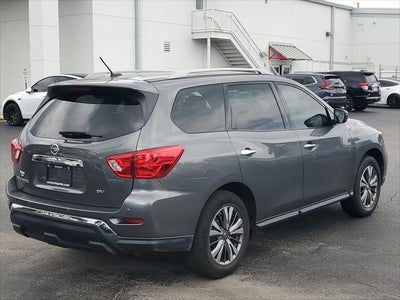 2018 Nissan Pathfinder SV