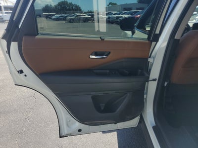 2024 Nissan Pathfinder Platinum