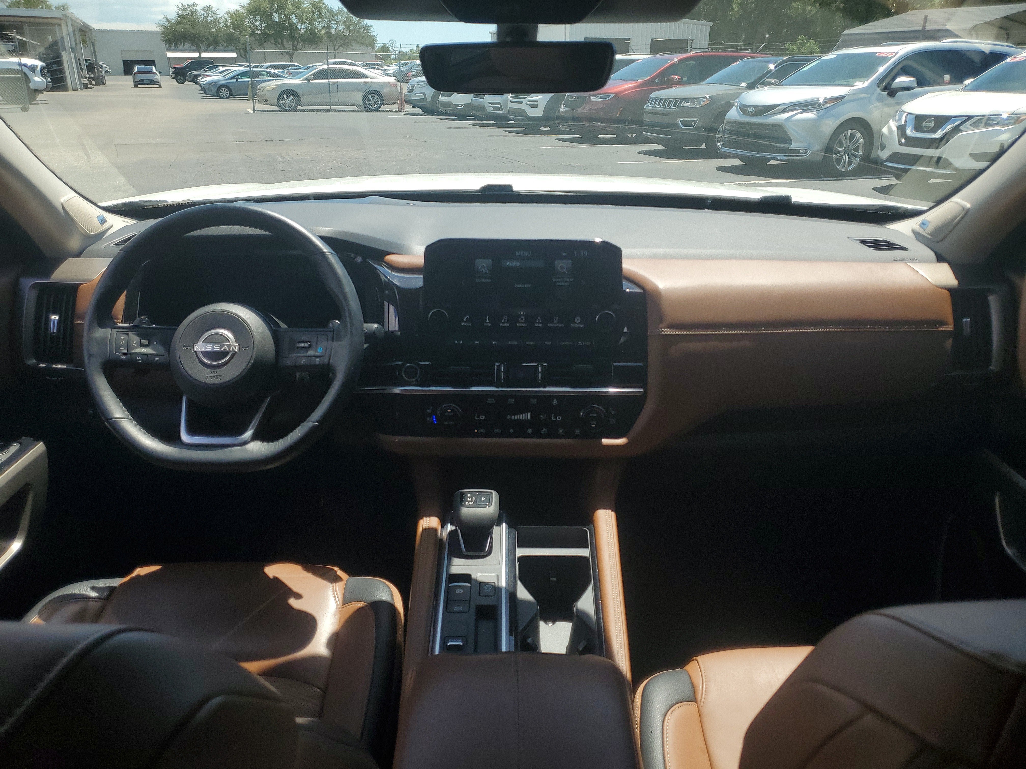 2024 Nissan Pathfinder Platinum