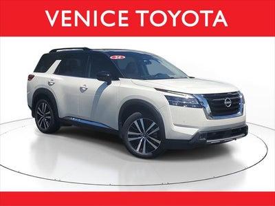 2024 Nissan Pathfinder Platinum