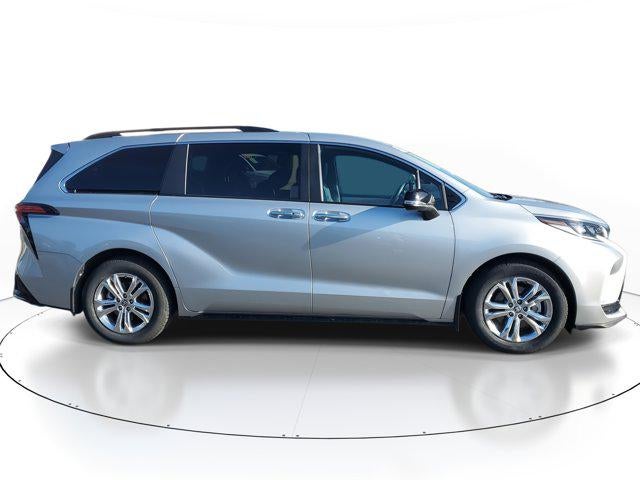 2023 Toyota Sienna XSE