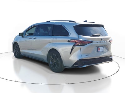 2022 Toyota Sienna XSE