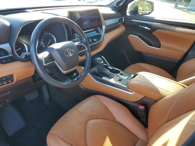 2022 Toyota Highlander Platinum