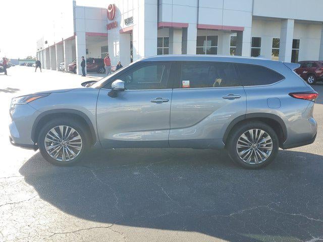 2022 Toyota Highlander Platinum