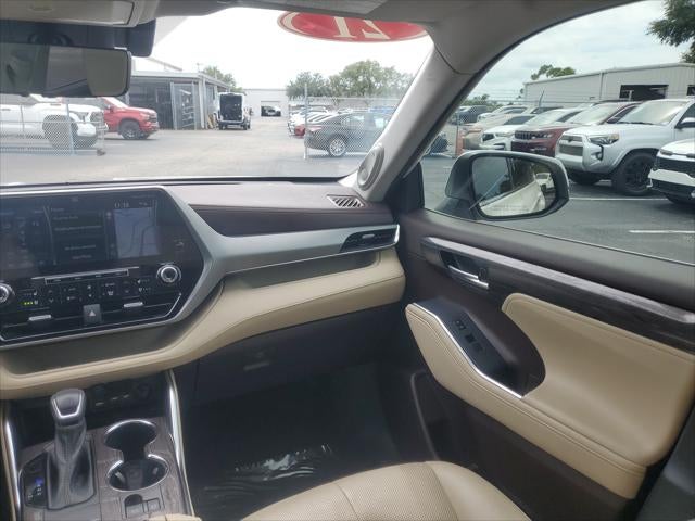 2021 Toyota Highlander Platinum